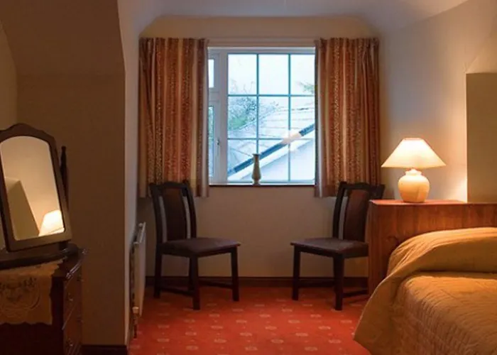 Salmon Leap Farm Hotel